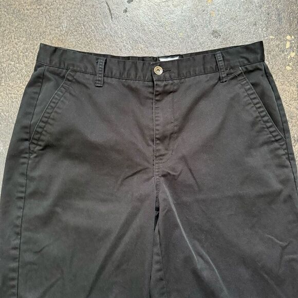FreeWorld Quality Garments Black Flat Front Men’s Short Size 34 Essential - Picture 6 of 11